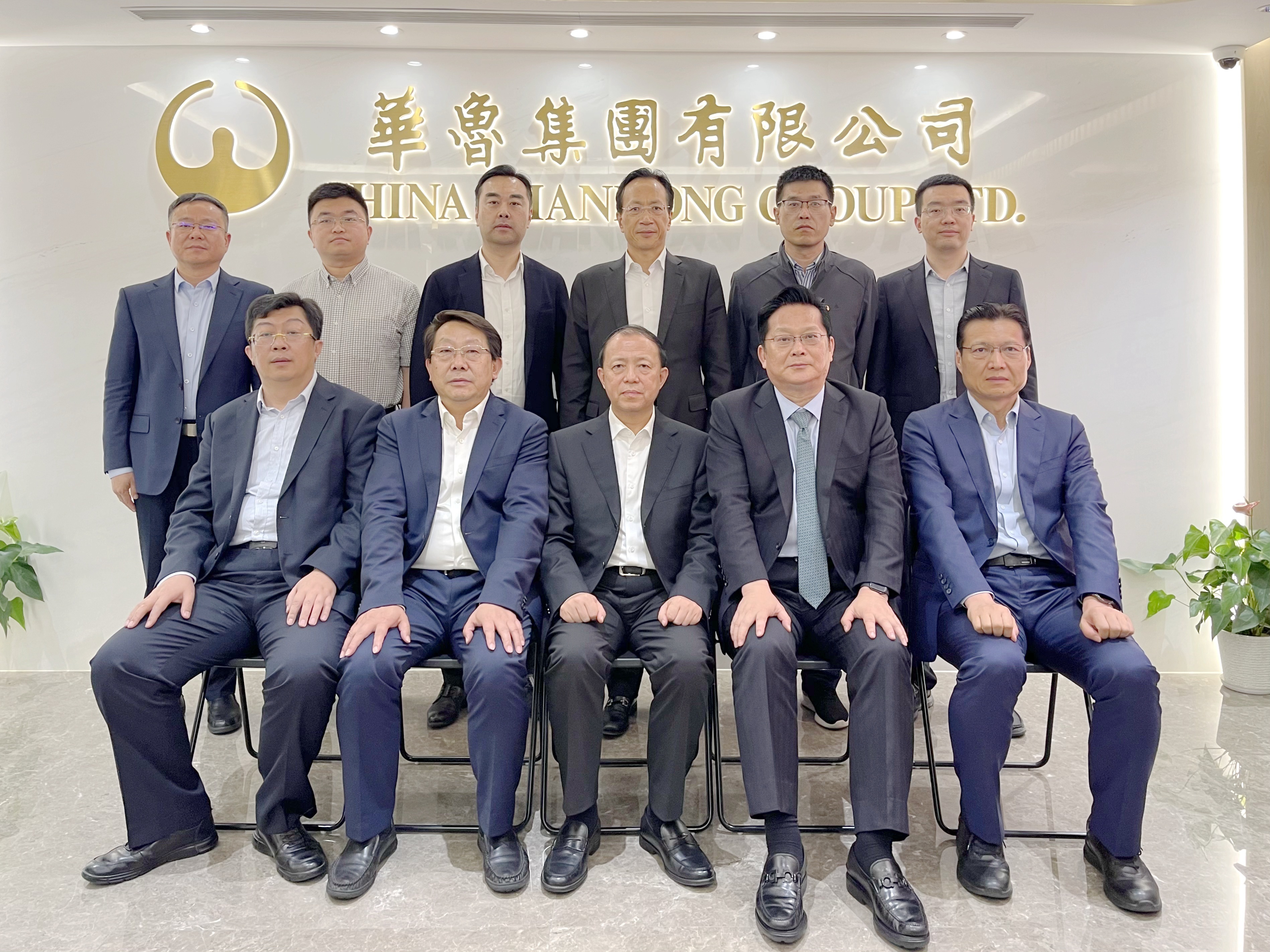 王書堅副主席到(香港)華魯集團調研-5 王書堅副主席到(香港)華魯集團調研-5.jpg