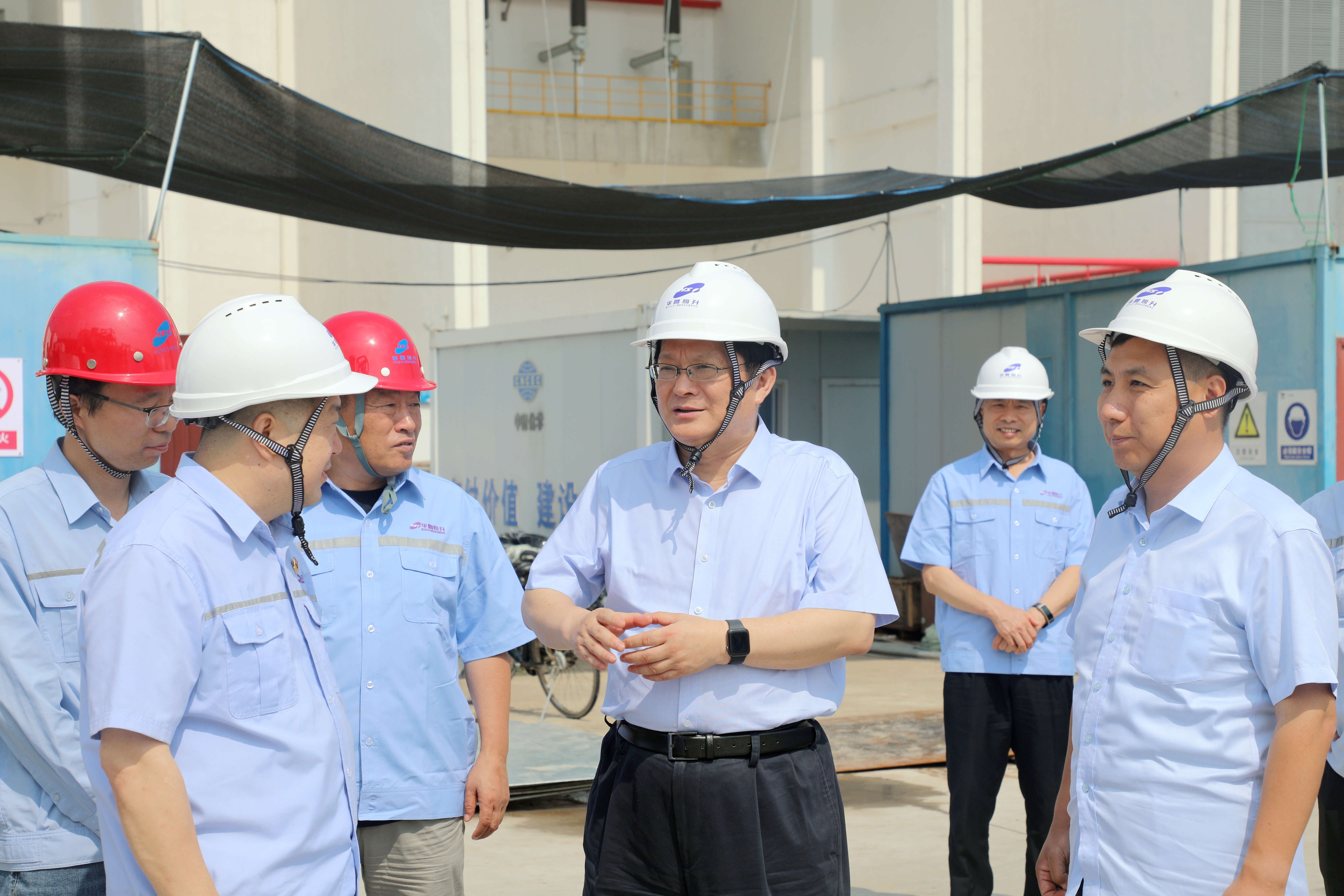 樊軍到華魯恒升第二基地調研 要求謀新篇 布新局 加快向高端化綠色化智能化邁進-2.jpg
