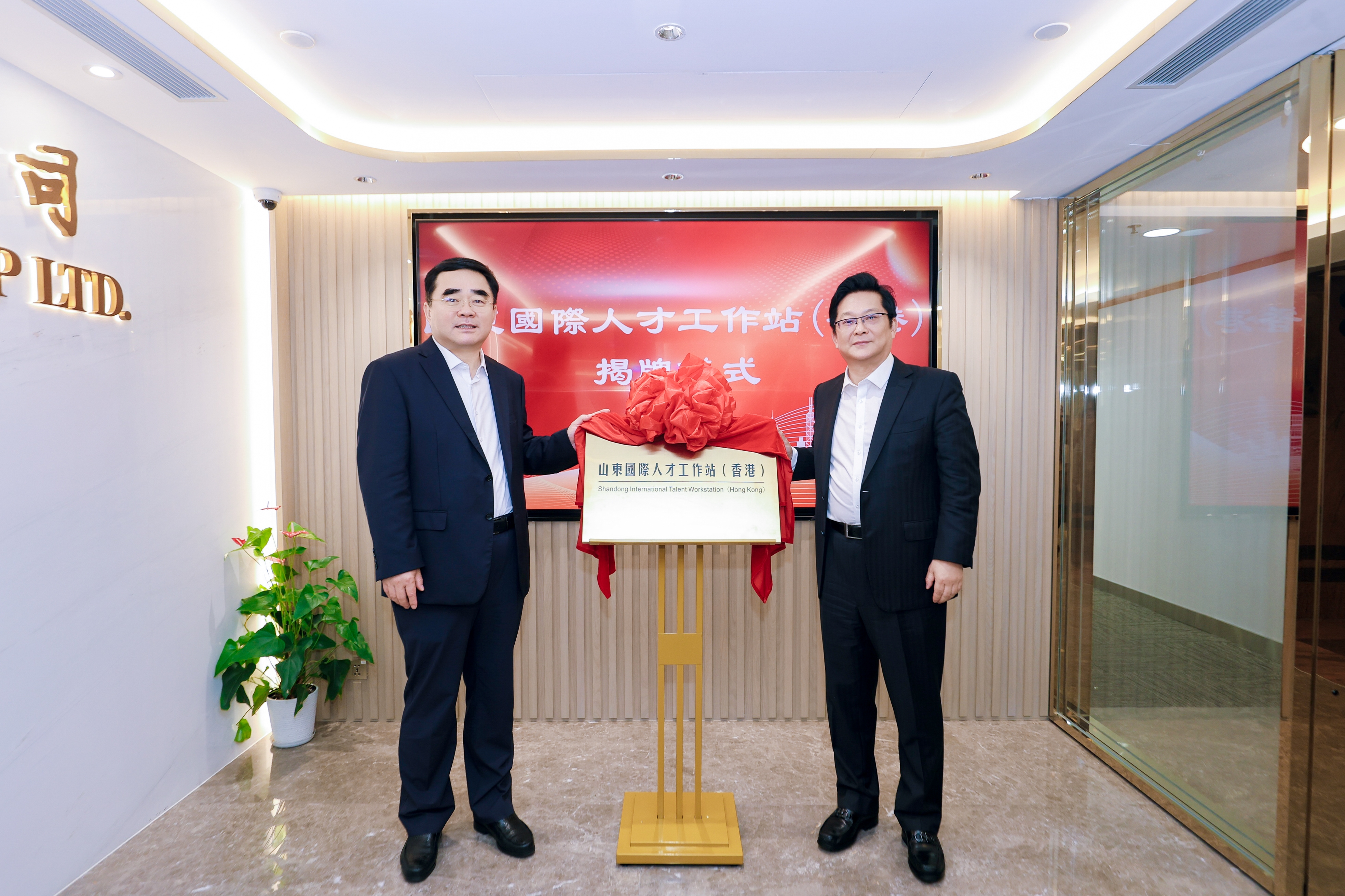 D33A4178_2050503104-3659777531 D33A4178_2050503104-3659777531.jpg